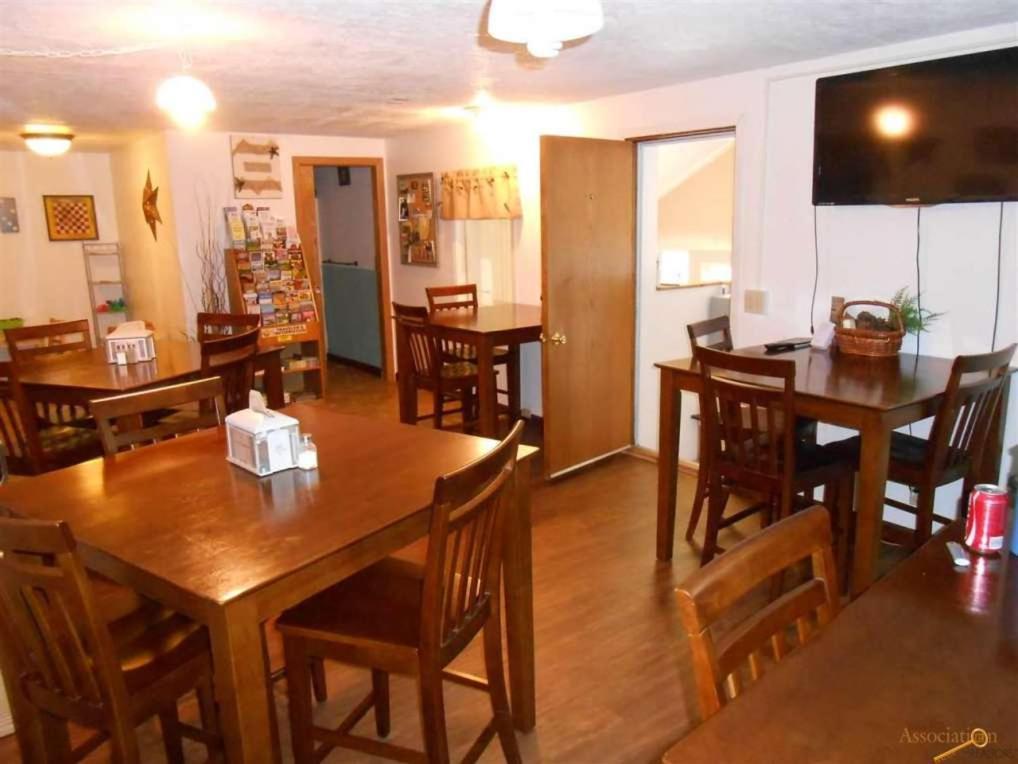 The Brookside Motel By Belvilla Keystone Near Mt Rushmore Motel 2*
