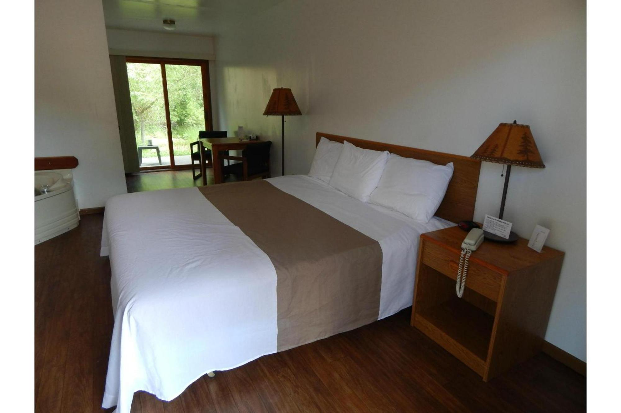 The Brookside Motel By Belvilla Keystone Near Mt Rushmore Motel 2*