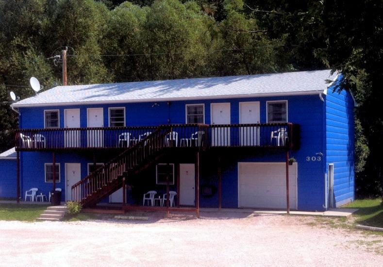Motel The Brookside Motel By Belvilla Keystone Near Mt Rushmore Keystone